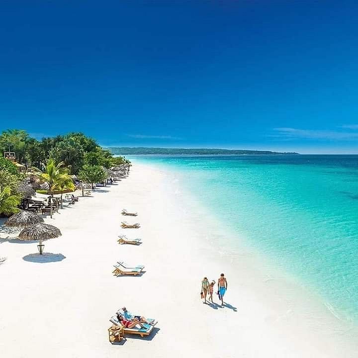 Paje Beach